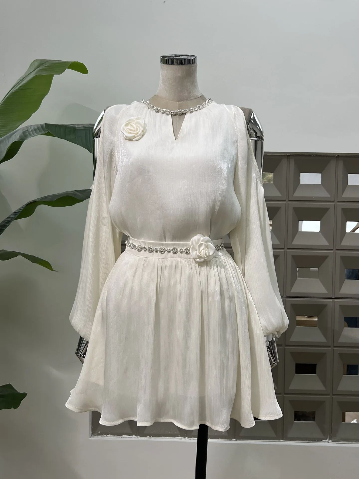 Off Shoulder Blouse - فساتين نسائية مكونة من قطعتين بلوزة