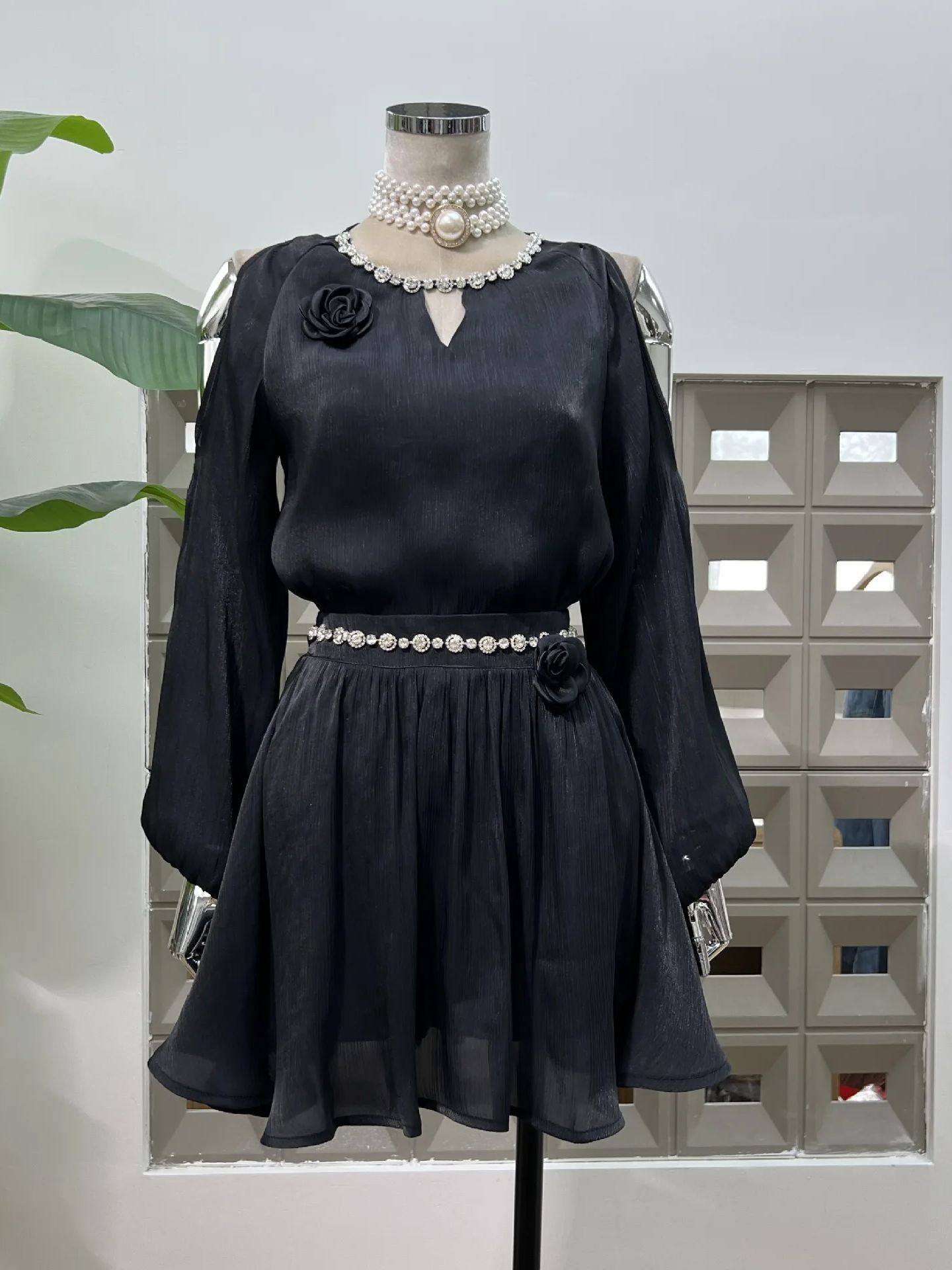 فساتين نسائية مكونة من قطعتين  - مراجعة Off Shoulder Blouse وسعره